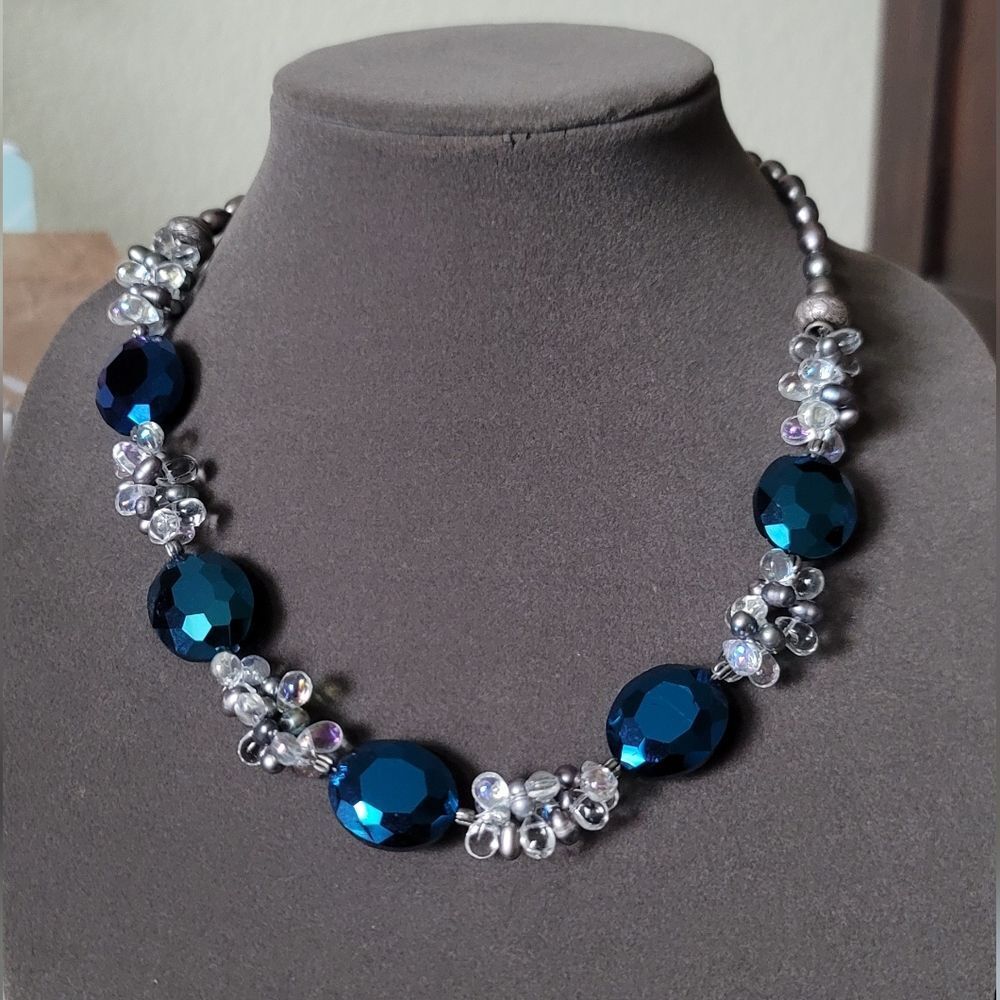 Sophisticated Blue and Pearl Necklace
